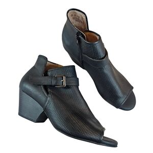 SOUL Naturalizer Open-Toe Block Heel Sandals - Black Leather - US Size 9 M - EUC